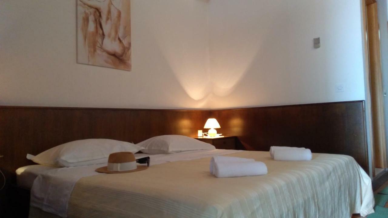 House Nede Medic Otel Brela Dış mekan fotoğraf