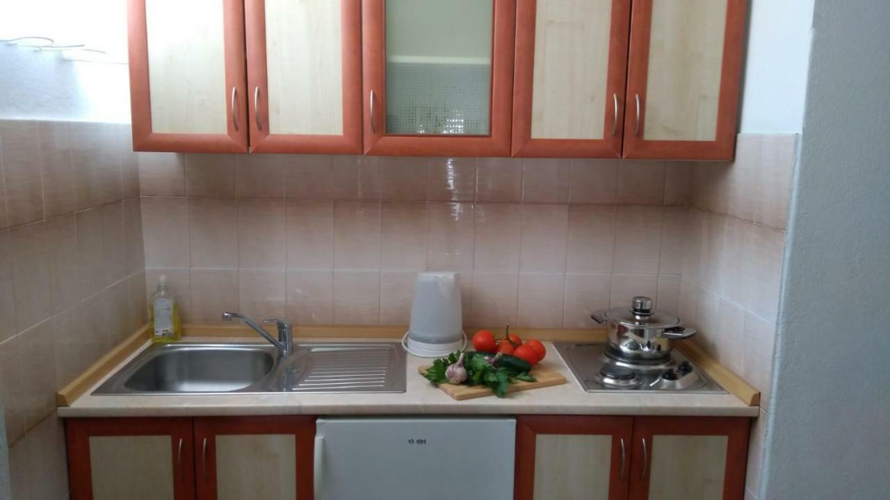 House Nede Medic Otel Brela Dış mekan fotoğraf